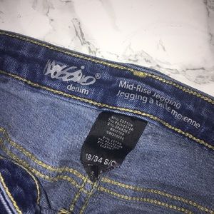 Mossimo Mid-Rise Jegging
